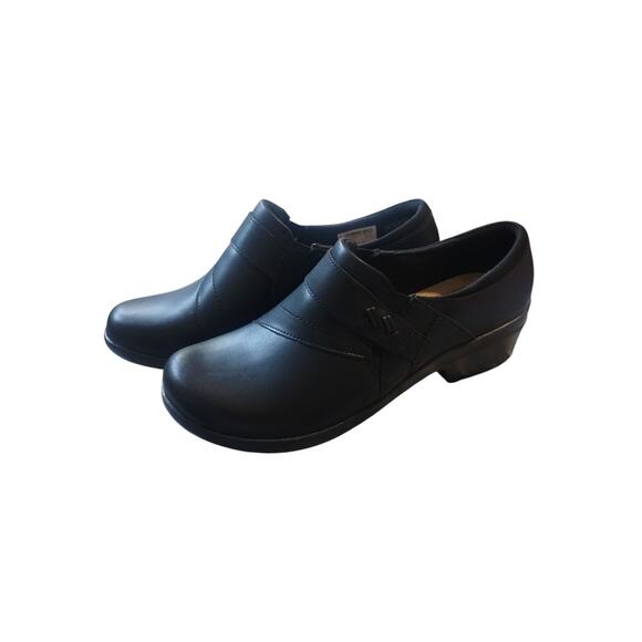 Clarks Angie Pearl Women's size 10W Office Career Comfy Leather Casual Loafers - Picture 1 of 12